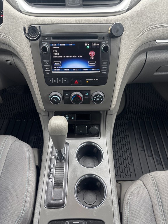 2017 Chevrolet Traverse Image 16