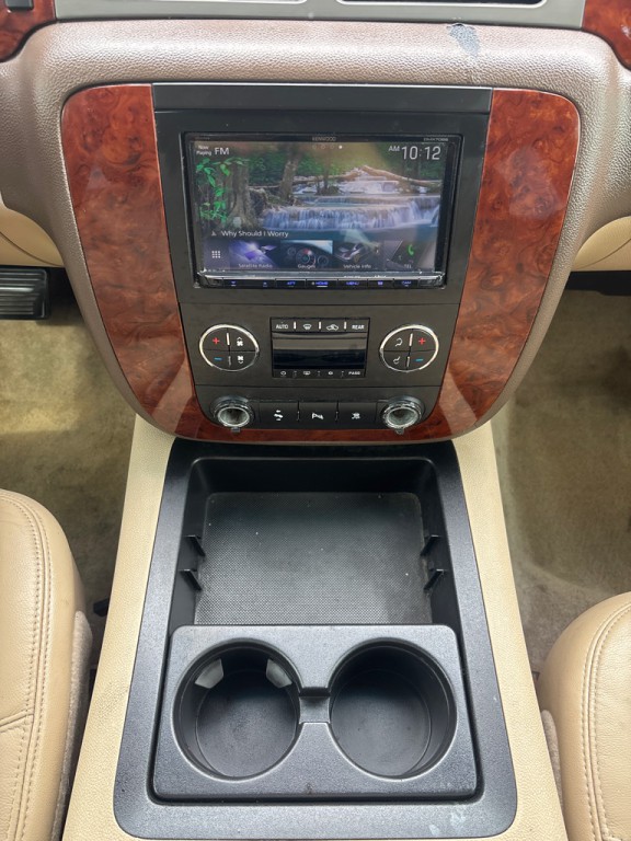2010 Chevrolet Tahoe Image 16