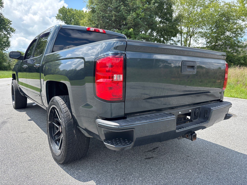 2017 Chevrolet Silverado 1500 Image 3