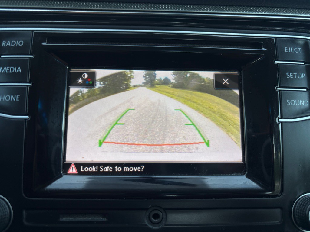 2018 Volkswagen Passat Image 14