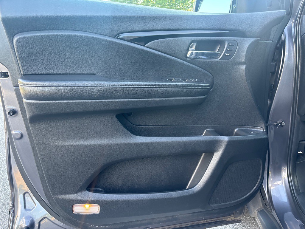 2018 Honda Pilot Image 11