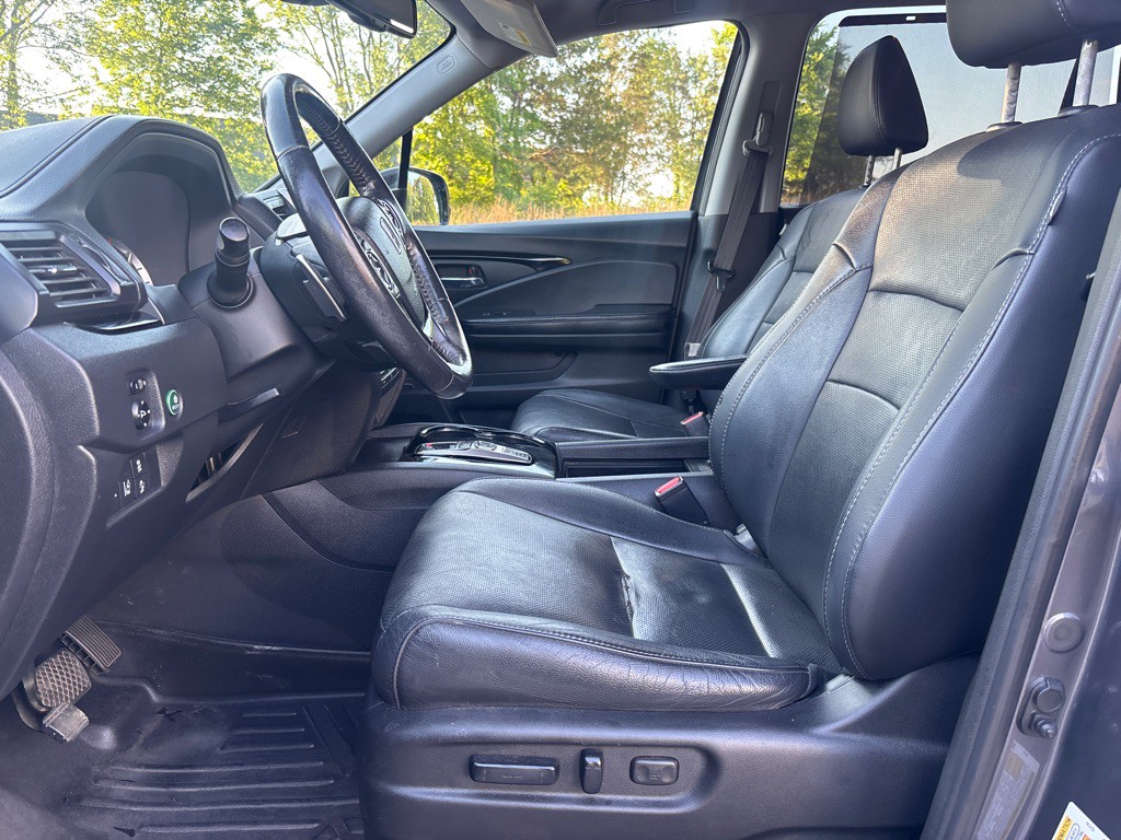 2018 Honda Pilot Image 12