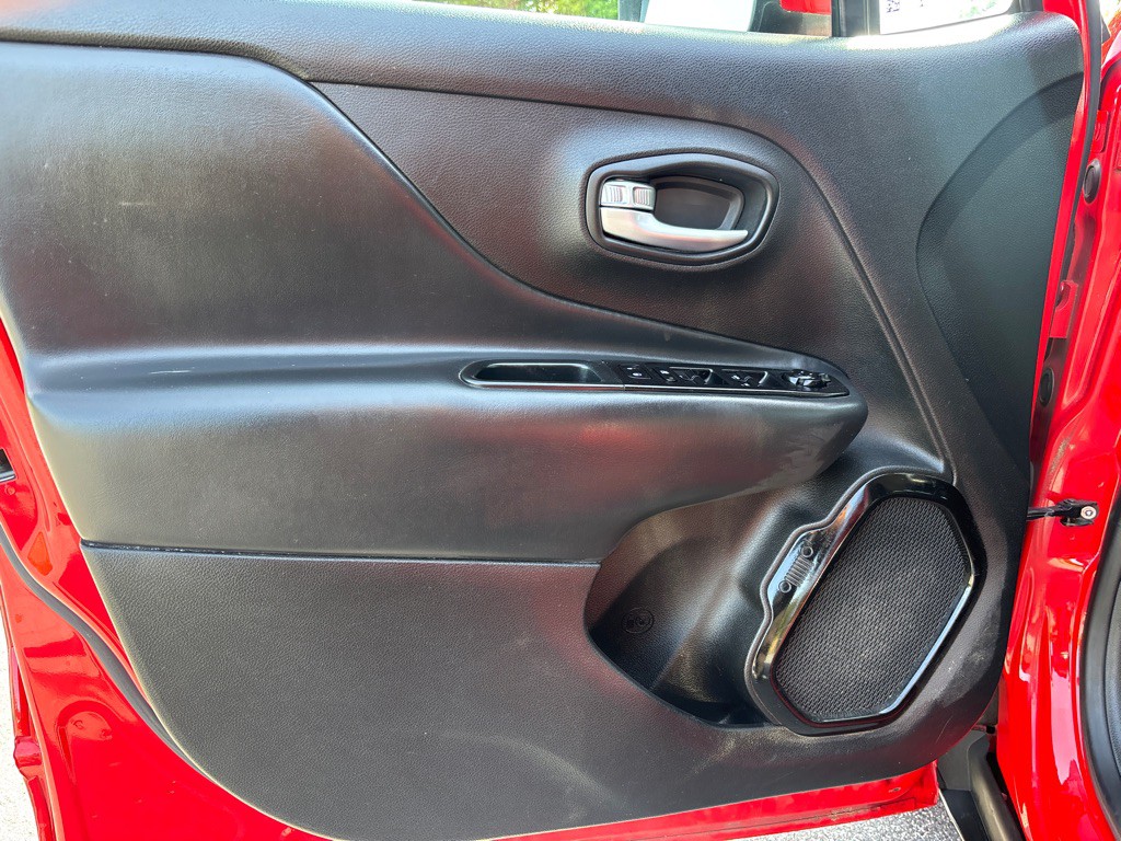 2018 Jeep Renegade Image 11