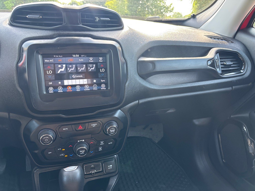 2018 Jeep Renegade Image 15