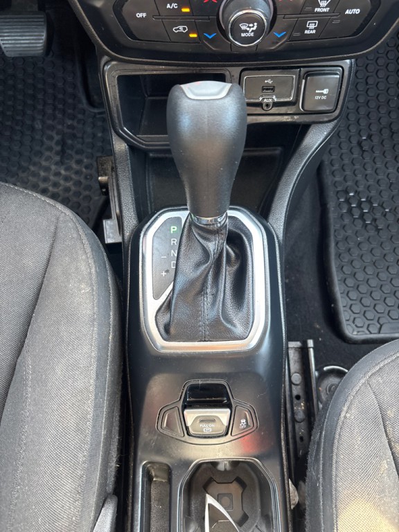 2018 Jeep Renegade Image 16