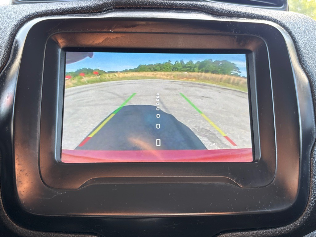 2018 Jeep Renegade Image 18