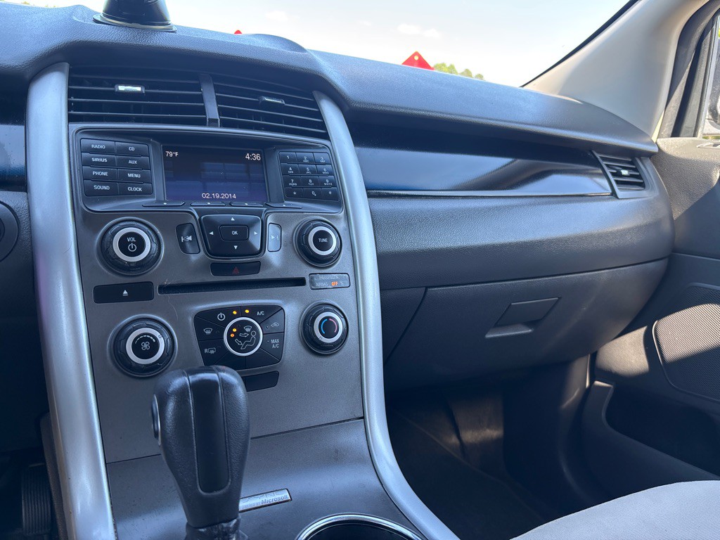 2014 Ford Edge Image 15