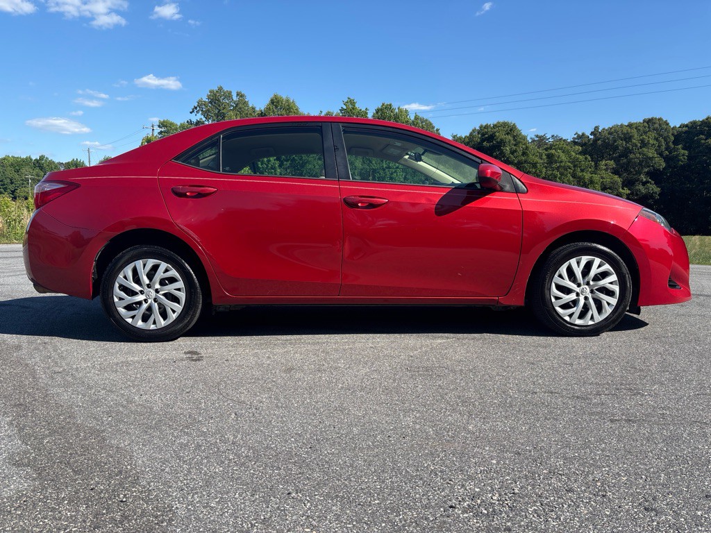 2018 Toyota Corolla Image 6