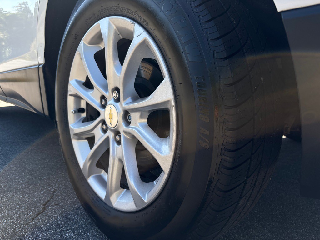 2020 Chevrolet Equinox Image 9