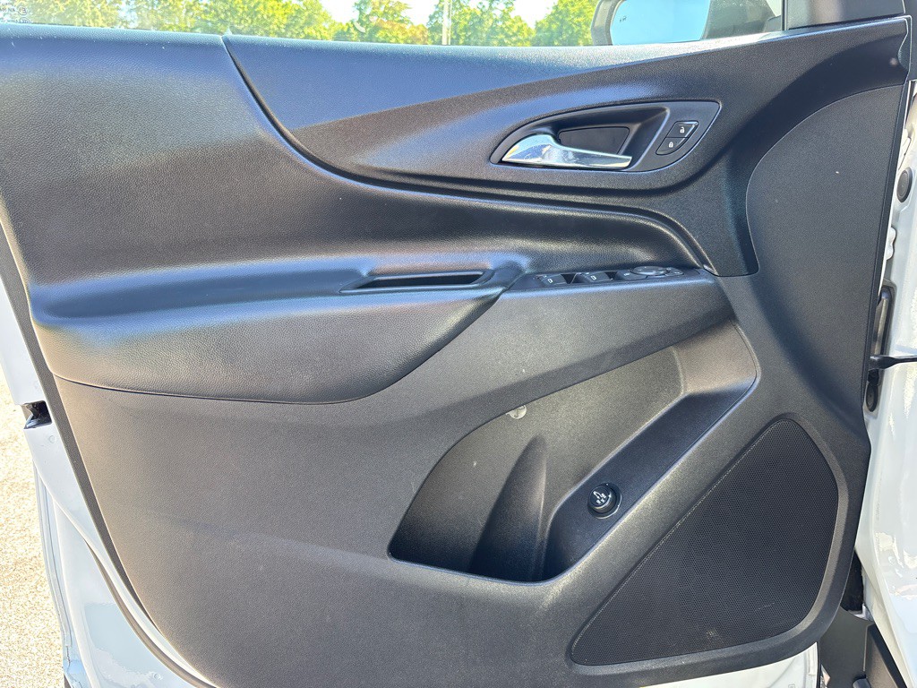 2020 Chevrolet Equinox Image 11
