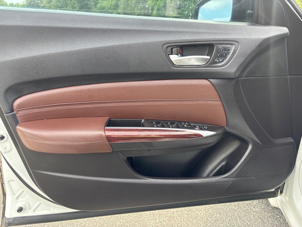 2017 Acura TL Image 10