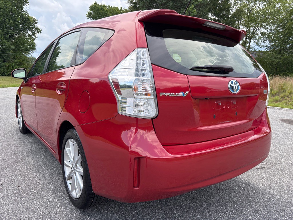 2014 Toyota Prius Image 3