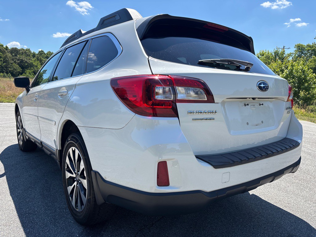2016 Subaru Outback Image 3