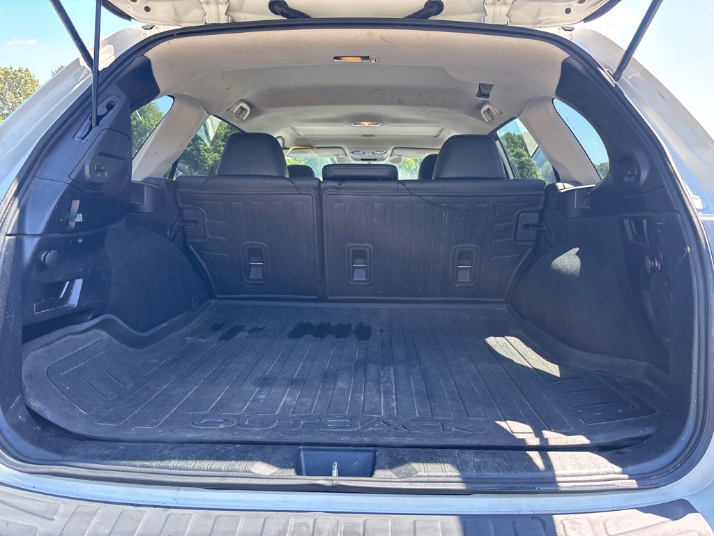 2016 Subaru Outback Image 10