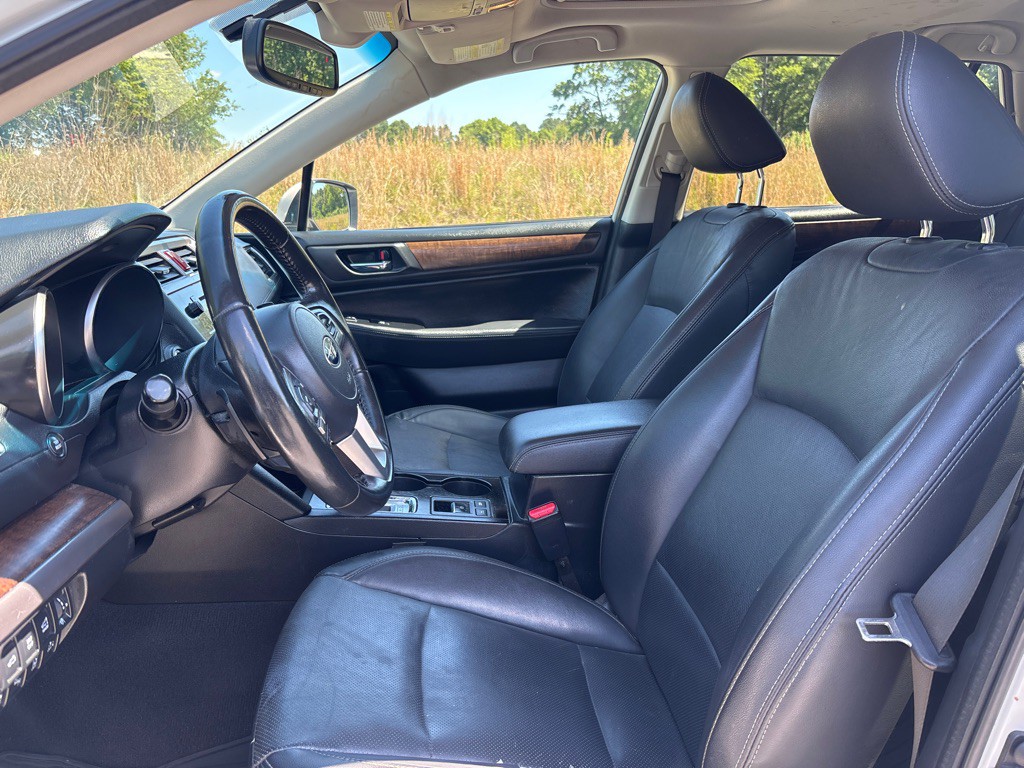 2016 Subaru Outback Image 12