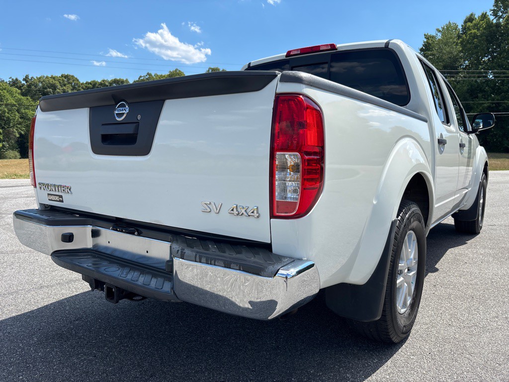 2017 Nissan Frontier Image 5