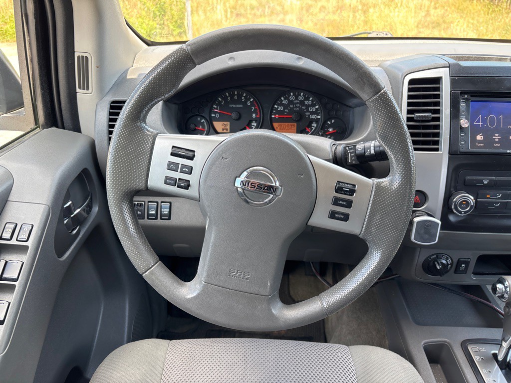 2017 Nissan Frontier Image 12
