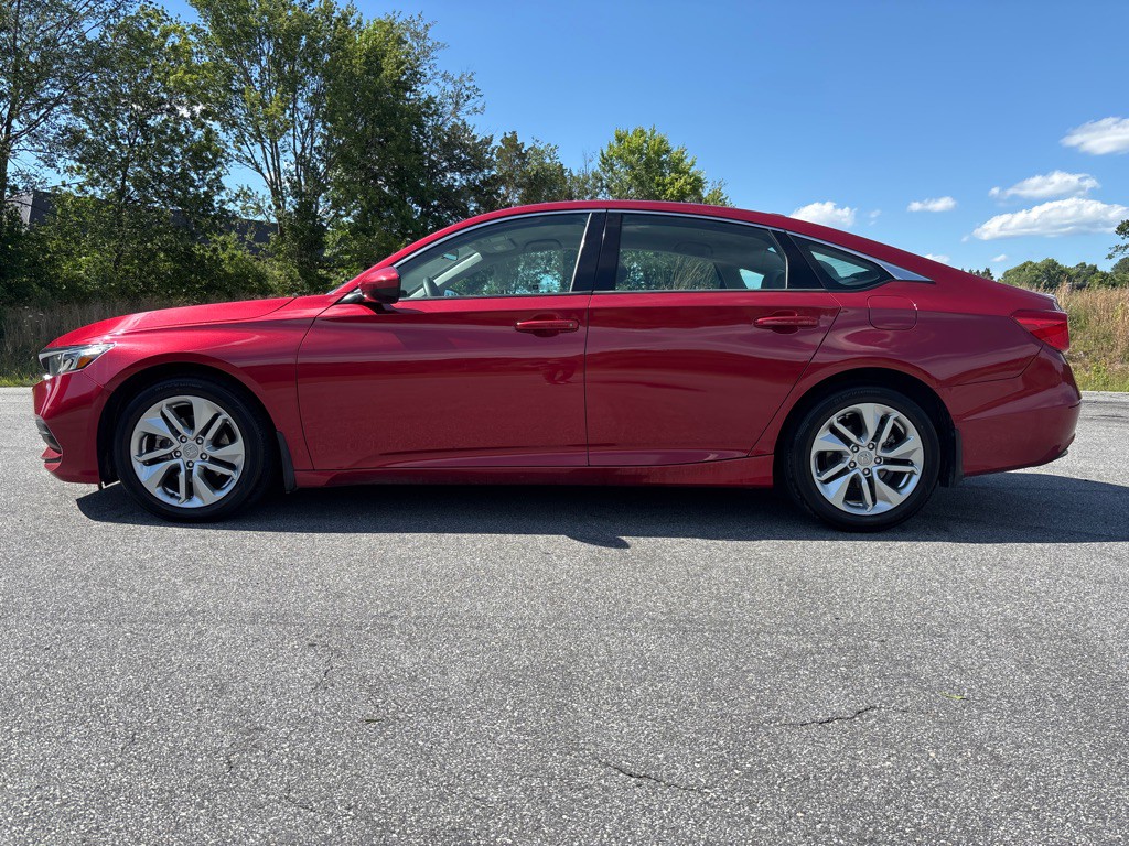 2018 Honda Accord Image 2