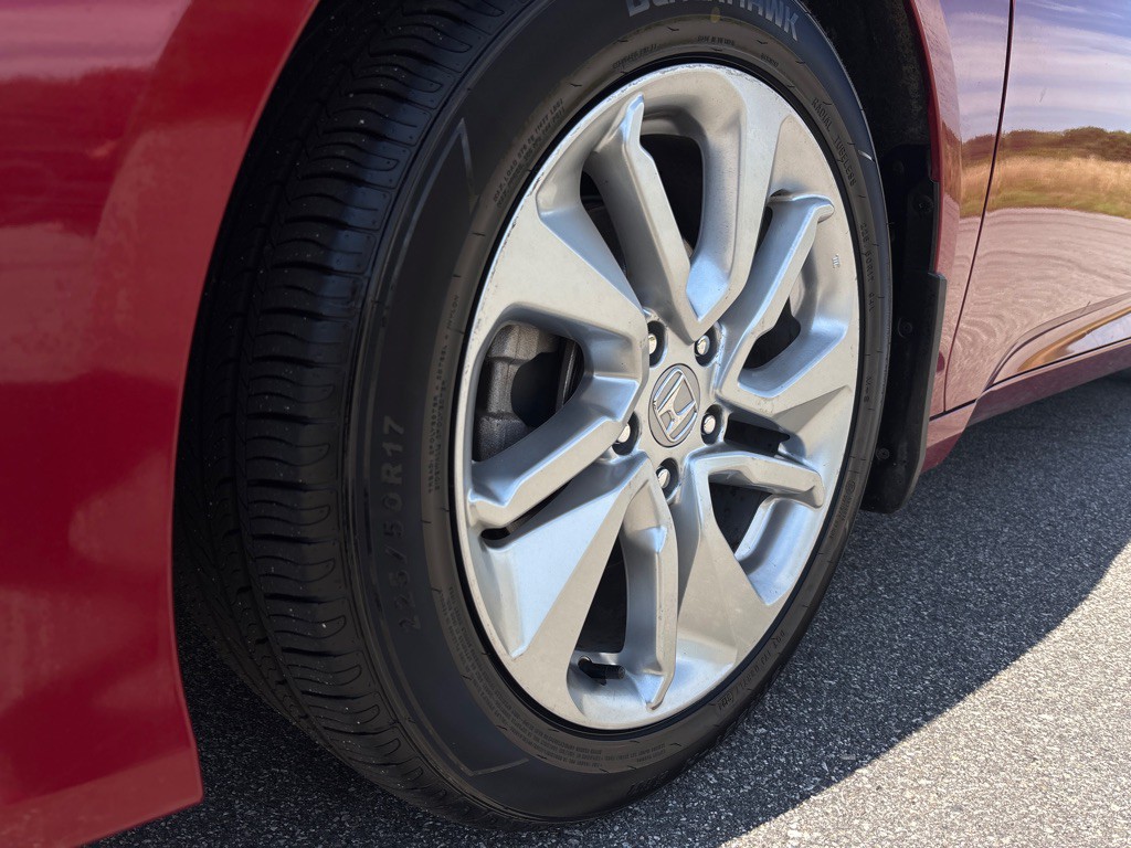 2018 Honda Accord Image 9