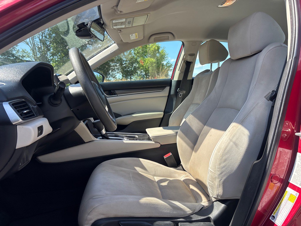2018 Honda Accord Image 11