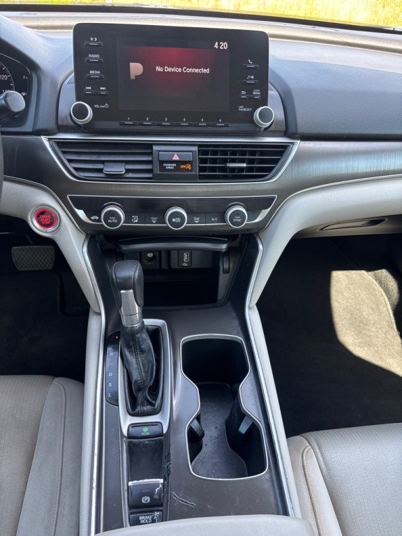 2018 Honda Accord Image 14