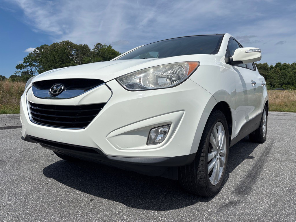 2012 Hyundai Tucson Image 1