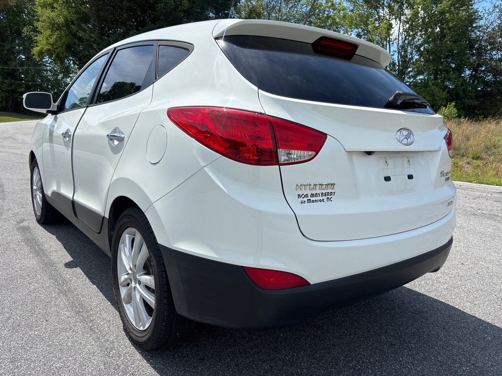 2012 Hyundai Tucson Image 3