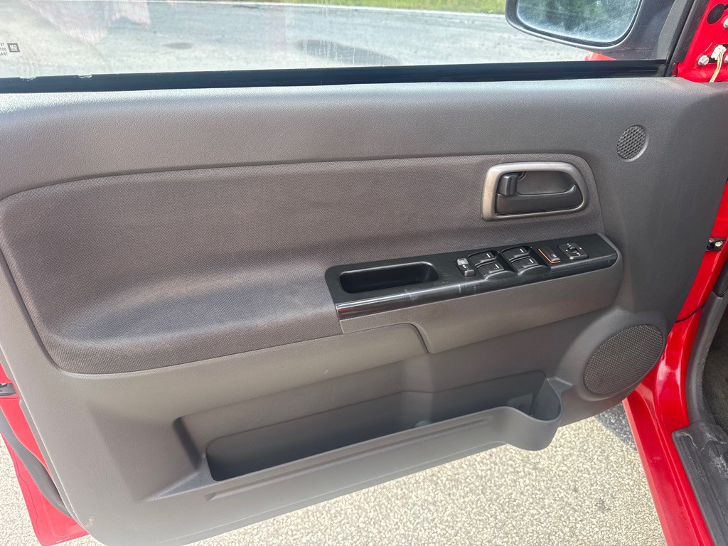 2005 Chevrolet Colorado Image 13
