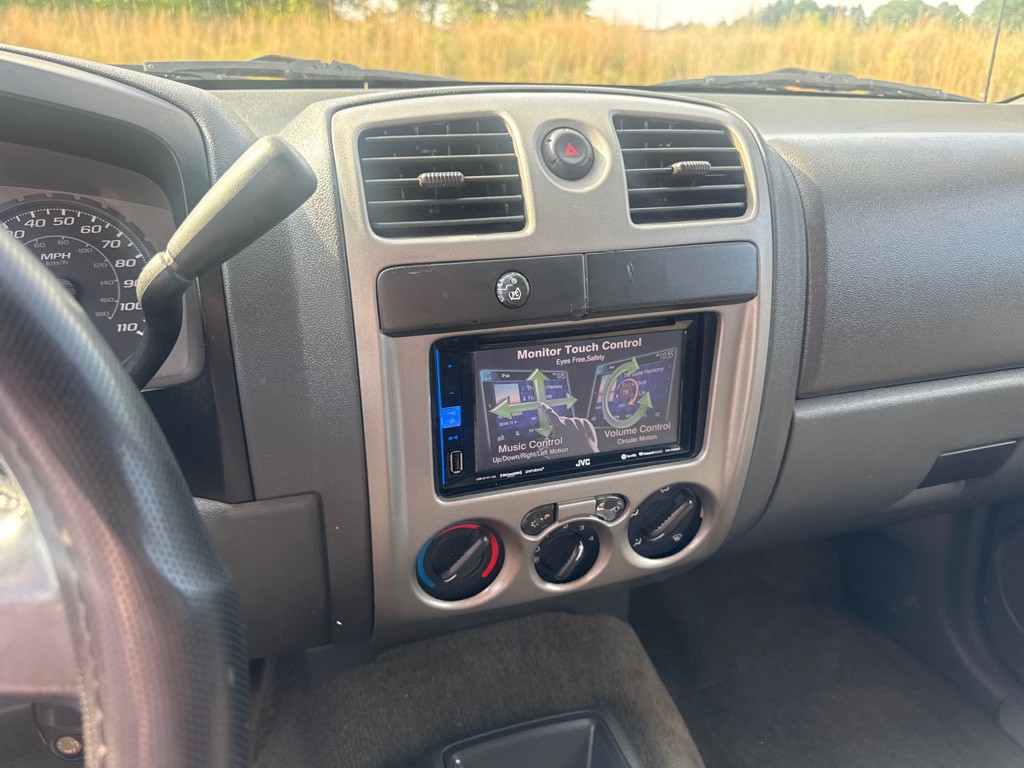 2005 Chevrolet Colorado Image 15