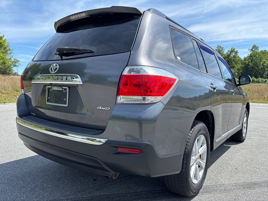 2012 Toyota Highlander Image 4