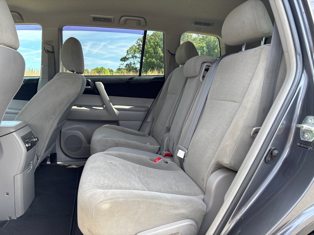 2012 Toyota Highlander Image 10