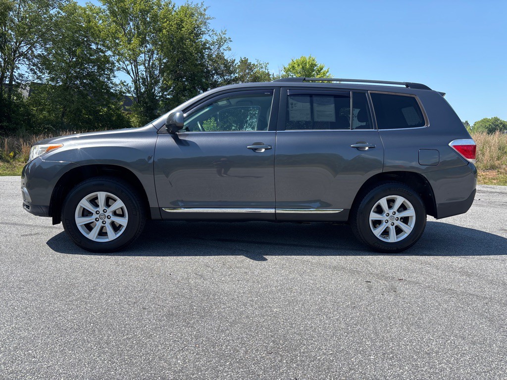 2012 Toyota Highlander Image 2