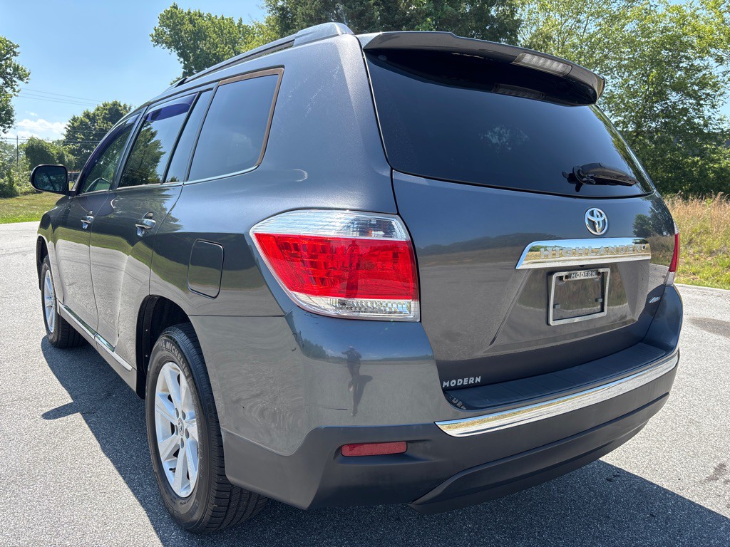 2012 Toyota Highlander Image 3