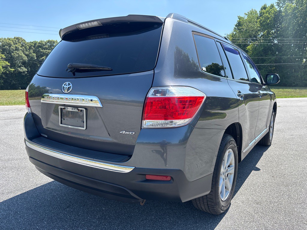 2012 Toyota Highlander Image 5