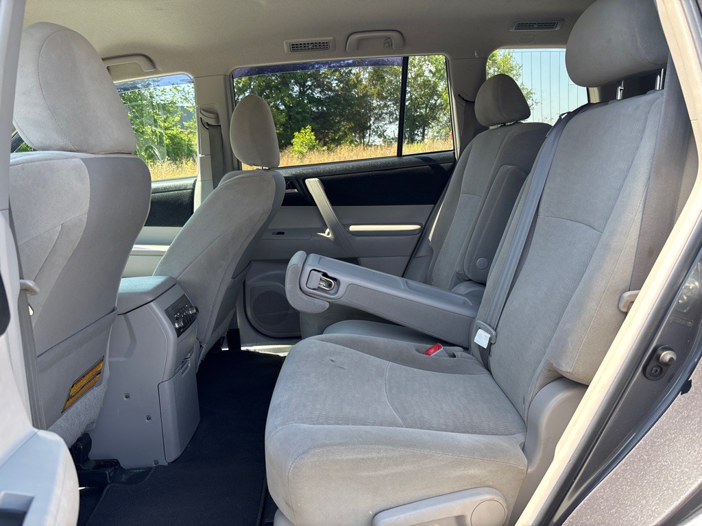 2012 Toyota Highlander Image 13