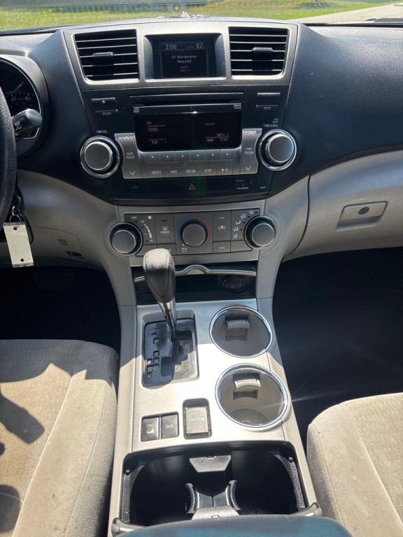 2012 Toyota Highlander Image 17