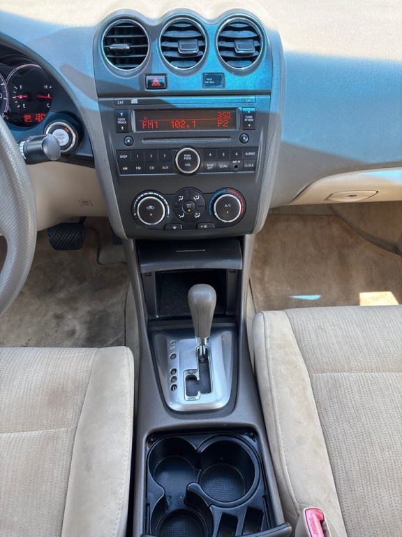 2010 Nissan Altima Image 15