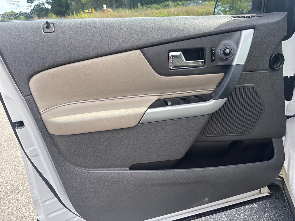 2013 Ford Edge Image 10