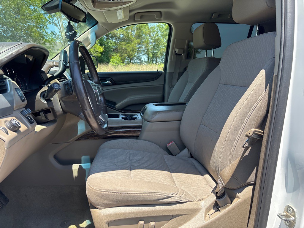 2016 GMC Yukon Image 12