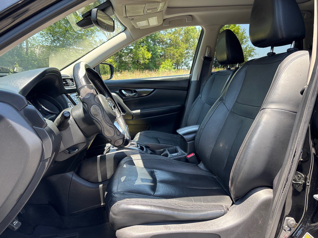 2018 Nissan Rogue Image 12