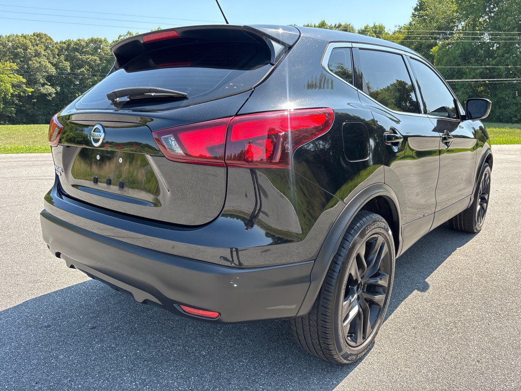 2019 Nissan Rogue Image 5