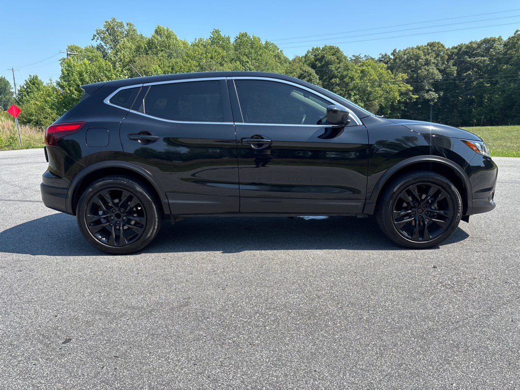 2019 Nissan Rogue Image 6