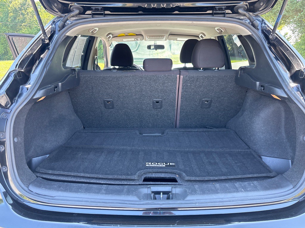 2019 Nissan Rogue Image 11