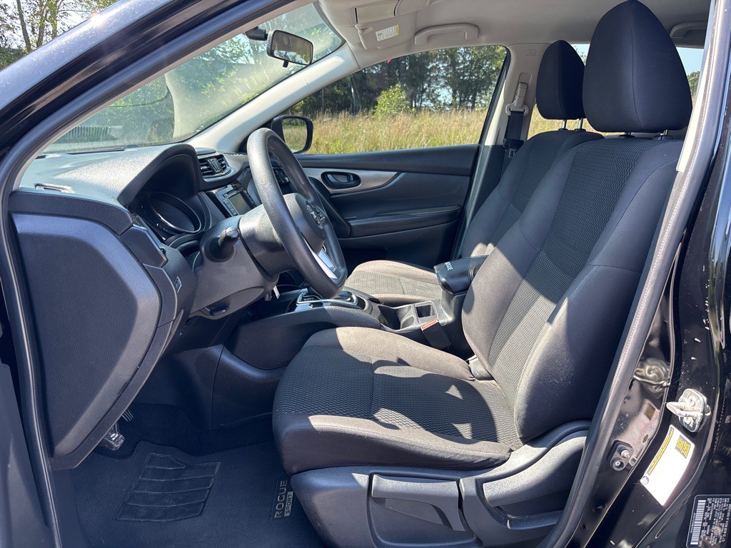 2019 Nissan Rogue Image 12