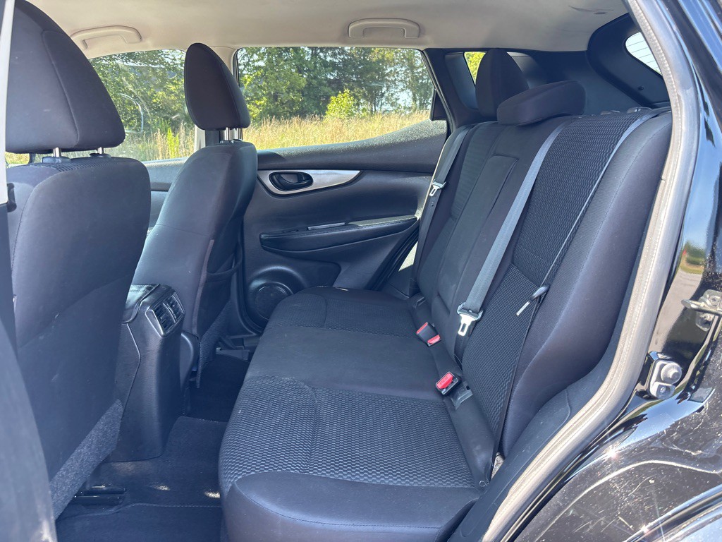 2019 Nissan Rogue Image 13