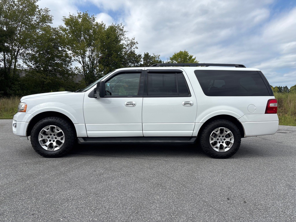2017 Ford Expedition Image 2