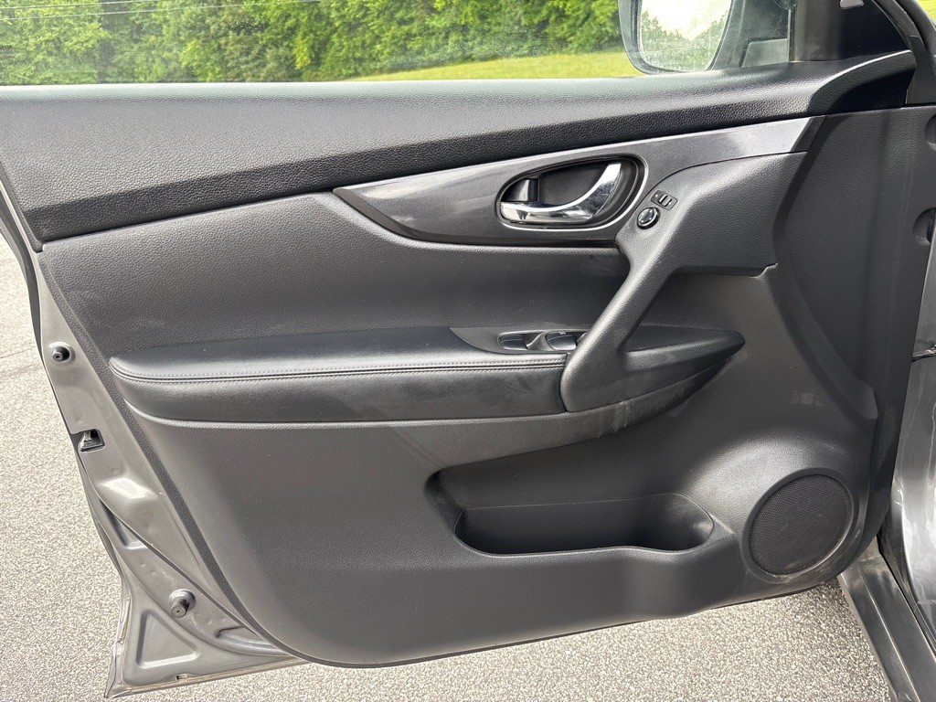 2020 Nissan Rogue Image 6