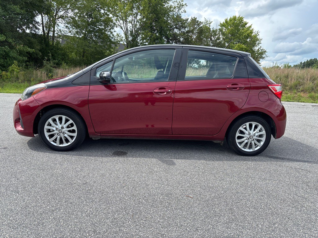 2018 Toyota Yaris Image 2