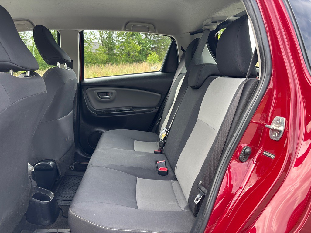 2018 Toyota Yaris Image 11