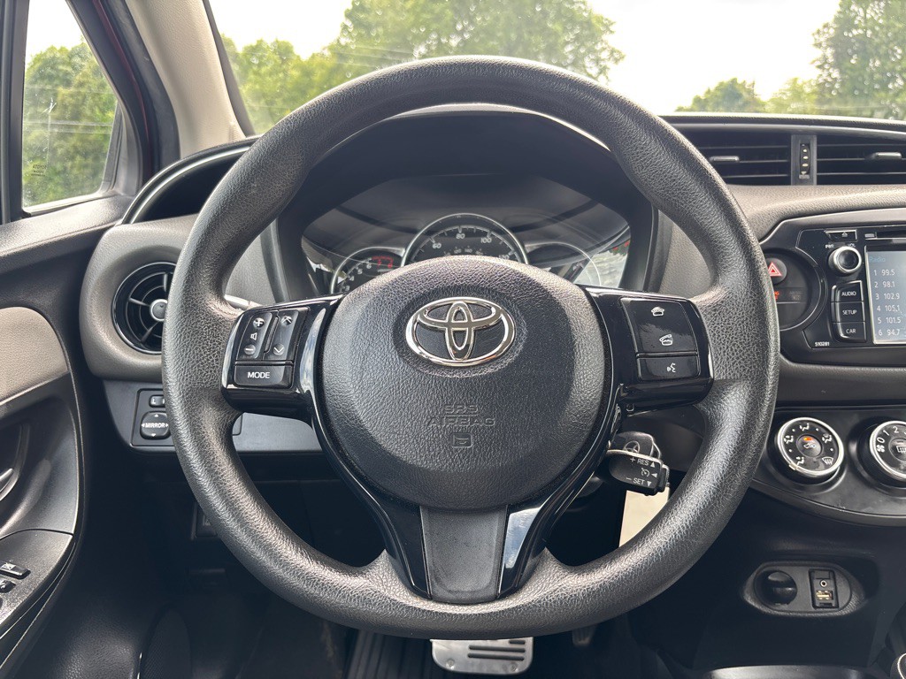 2018 Toyota Yaris Image 13
